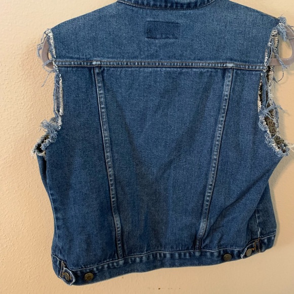 Women’s XS cut off denim vest vintage with pockets - Picture 9 of 9